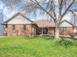 10763 Elmcrest Dr, Clive, IA 50325