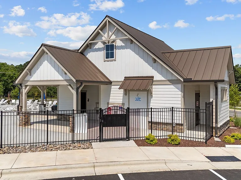 241 Pear Blossom Pkwy — Photo 23