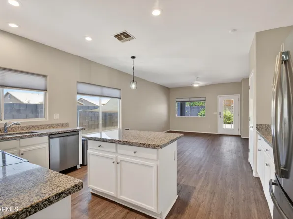 3680 S JOSHUA TREE Lane, Gilbert, AZ 85297