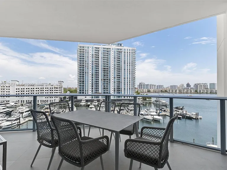 17111 Biscayne Blvd #603 — Photo 22