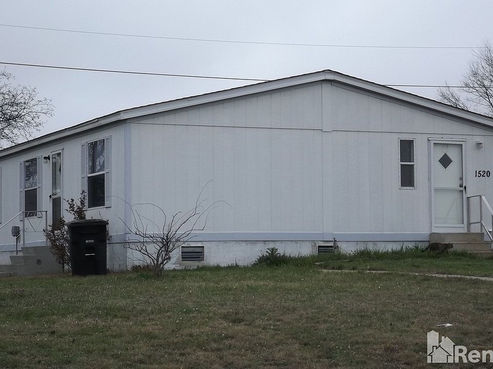 2nd image of 1520 River Bend Rd