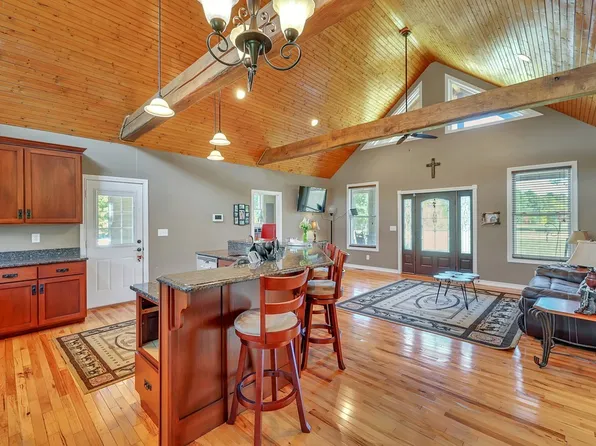 796 Daisy Cir, Cumberland Furnace, TN 37051