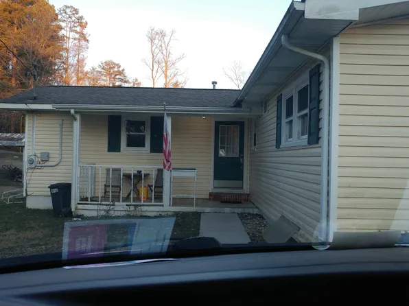 535 Norwood Dr, Oliver Springs, TN 37840