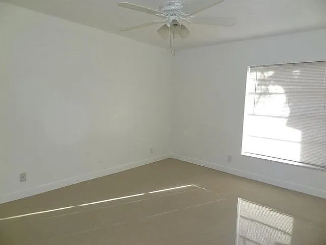 460 NW 20th St #114 — Photo 4
