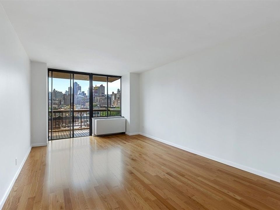 2nd image of 130 W 79th St APT 7A
