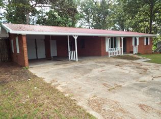 907 Chippewah Dr, Laurel, MS 39440