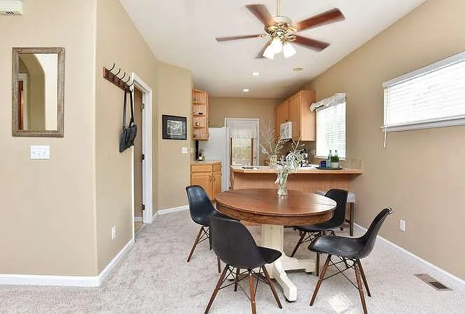1550 Haymarket St — Photo 3