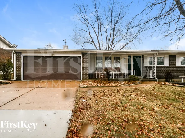10522 Copperfield Dr, Saint Louis, MO 63123