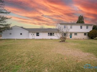 614 Clarion Ave, Holland, OH