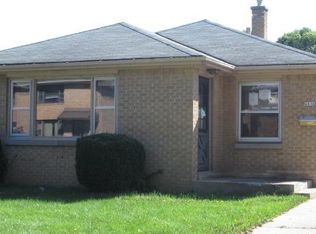 4936 N 90th St, Milwaukee, WI 53225