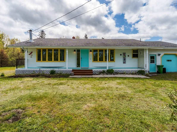 7784 Highway 101, Plympton, NS B0W 2R0