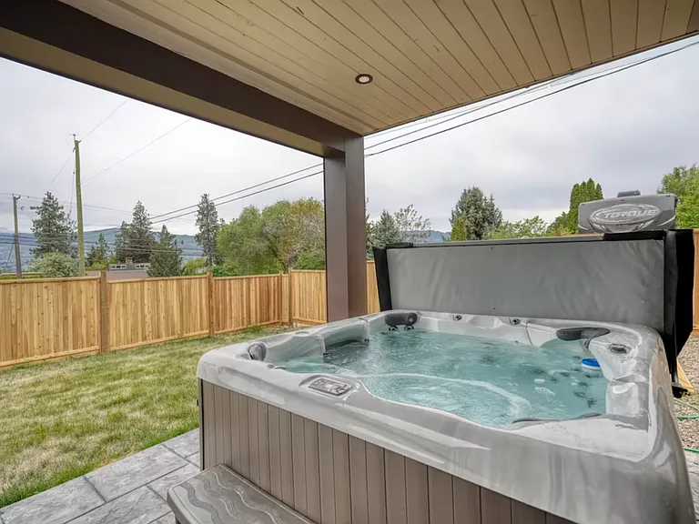 Oak Barrel Pl W — Photo 16