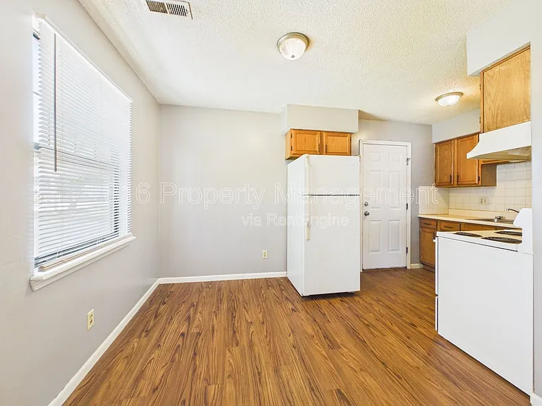 7115 Bales Ave — Photo 5