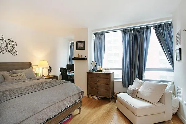 Rented by Corcoran | media 15