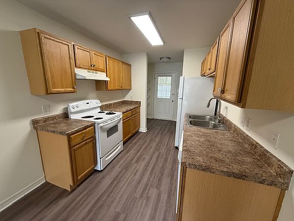 2nd image of 17324 Avondale Cir
