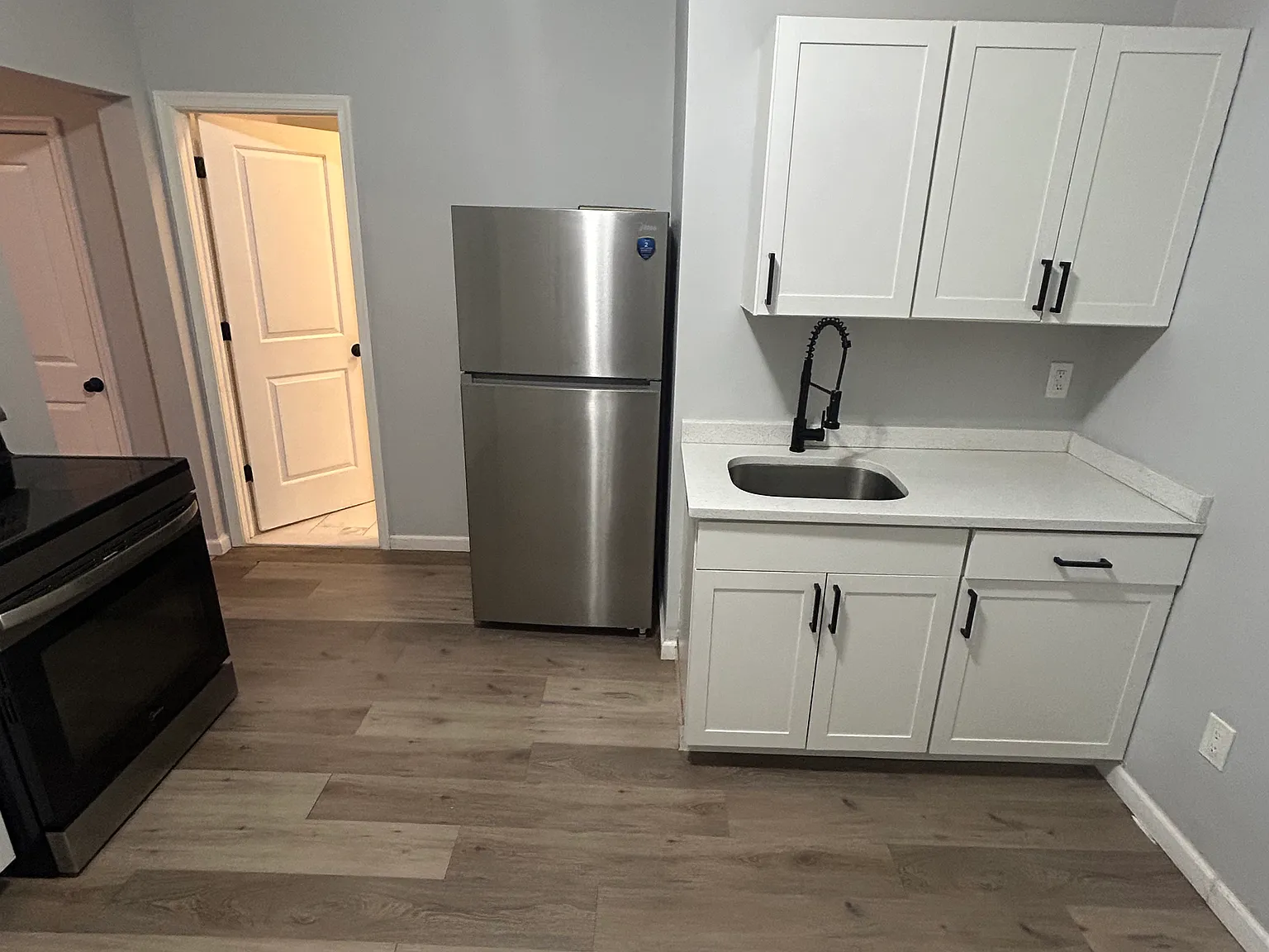 1 bed, $1,095 — Photo 3