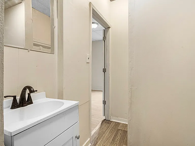 1394 Ross St — Photo 17