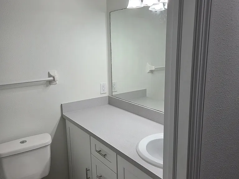 22333 Edgewater Dr — Photo 11