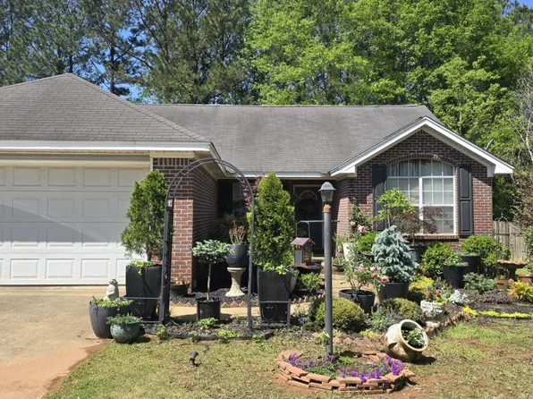 803 Greenwood Dr, Auburn, AL 36832