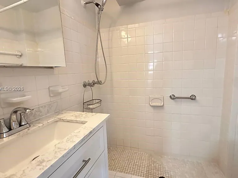 2475 SW 24th Ter — Photo 31