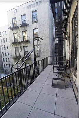 Rented by Jonis Realty | media 21