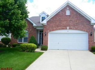 33 Eagle Cove Ln, Saint Charles, MO