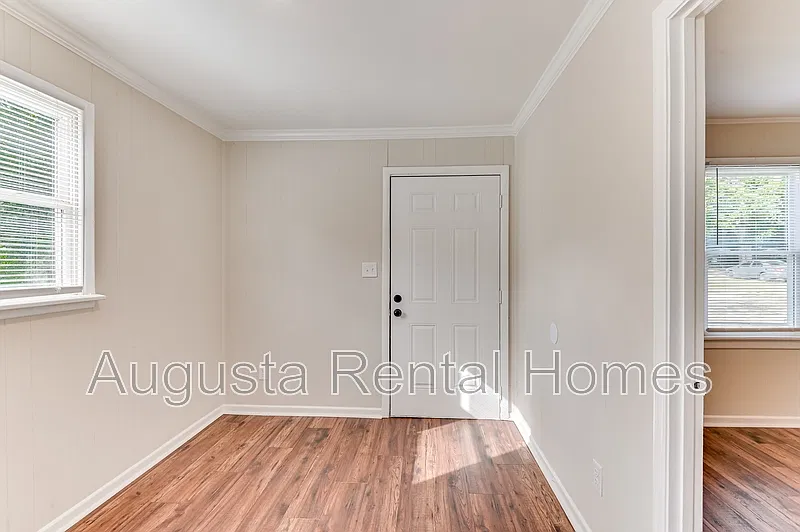 2 bed, 1.0 bath, 650 sqft, $965 — Photo 4