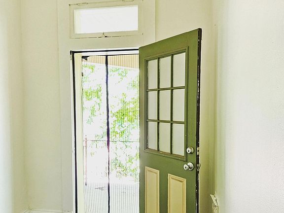 4th image of 2614 Alhambra Ct #2F