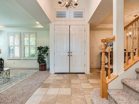 3rd image of 212 Molinetto Ct