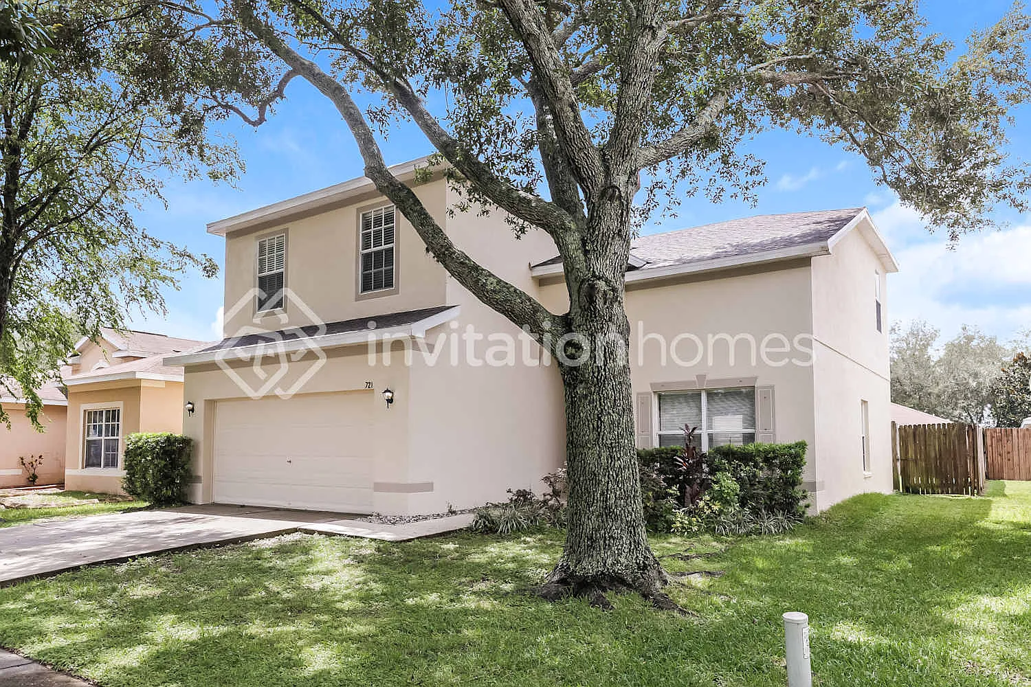 721 Star Pointe Dr Seffner, FL 33584 — Photo 1