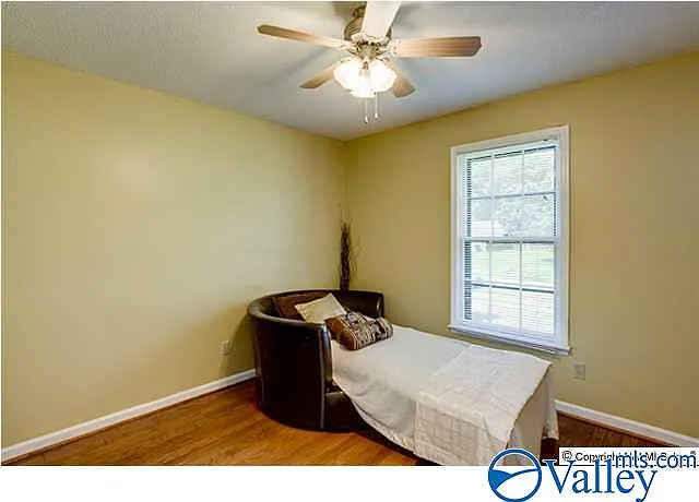 127 Frankie Ln — Photo 12