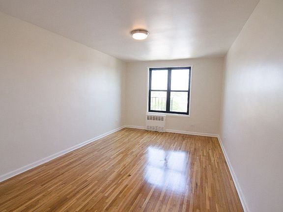 3rd image of 4125 Case St APT 5R