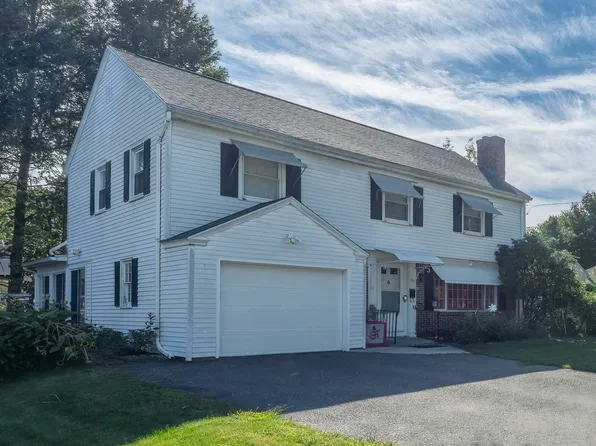 135 Emerson St, Springfield, MA 01118