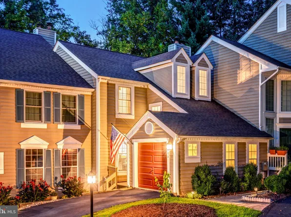 1502 Deer Point Way, Reston, VA 20194