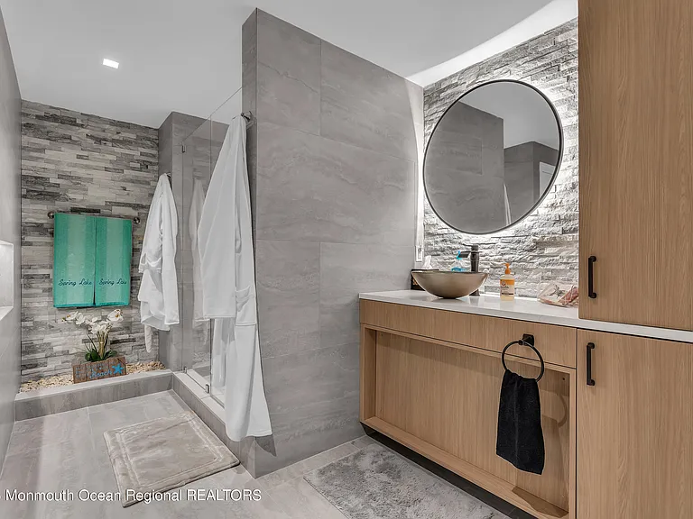 502 Brighton Ave — Photo 53