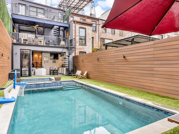 207 Huntington Street image 16 of 43