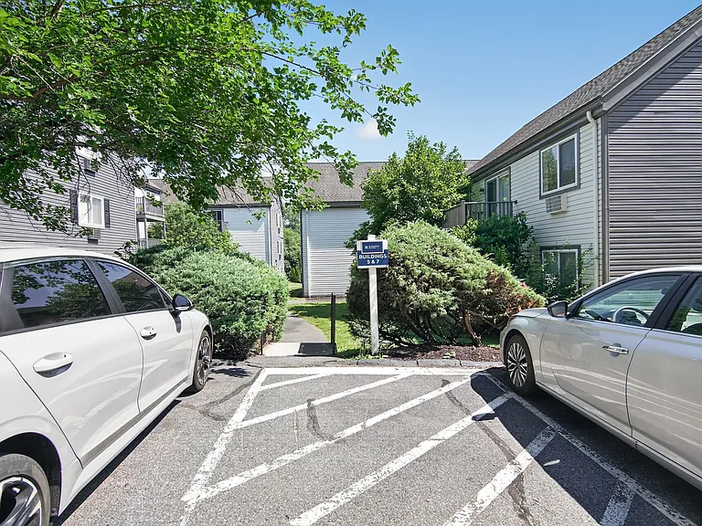 Ridgeway Place — Photo 21