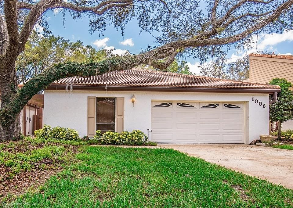 1st image of 1006 W Pebble Beach Cir