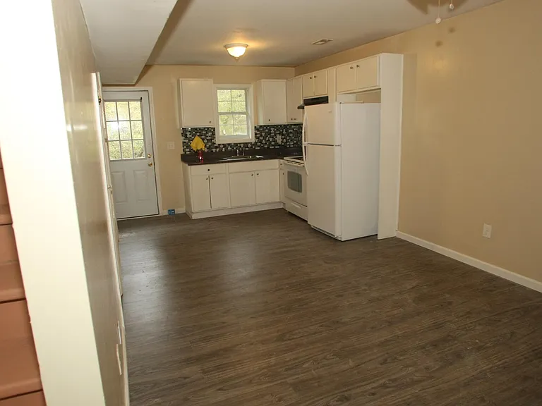 346 Longwood St #346 — Photo 5