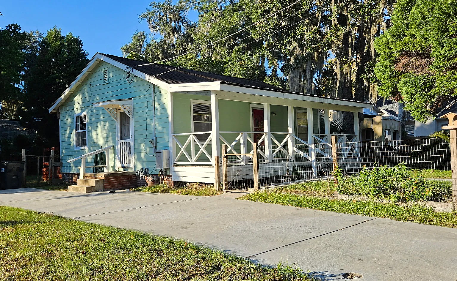 2 bed, 750 sqft, $1,800 — Photo 1
