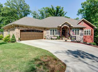 602 Cherokee St, Branson, MO 65616