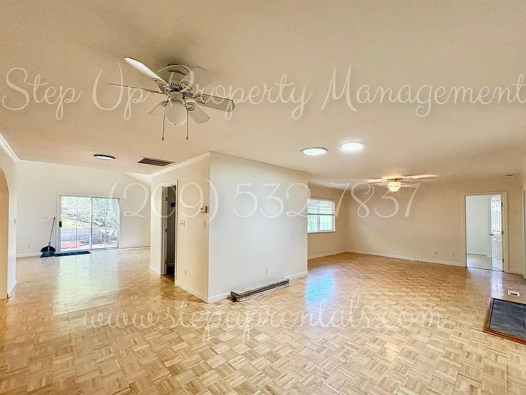 21767 Longeway Rd — Photo 3
