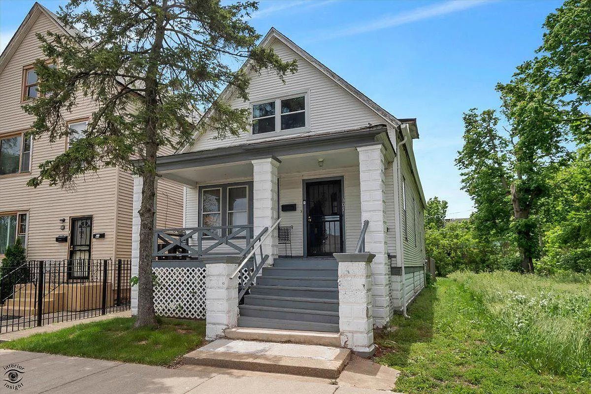 307 E 119th St photo 1