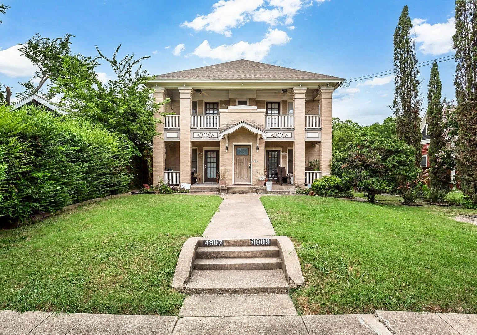 1 Bedroom, 1 Bath Apartment - East Dallas — Photo 1