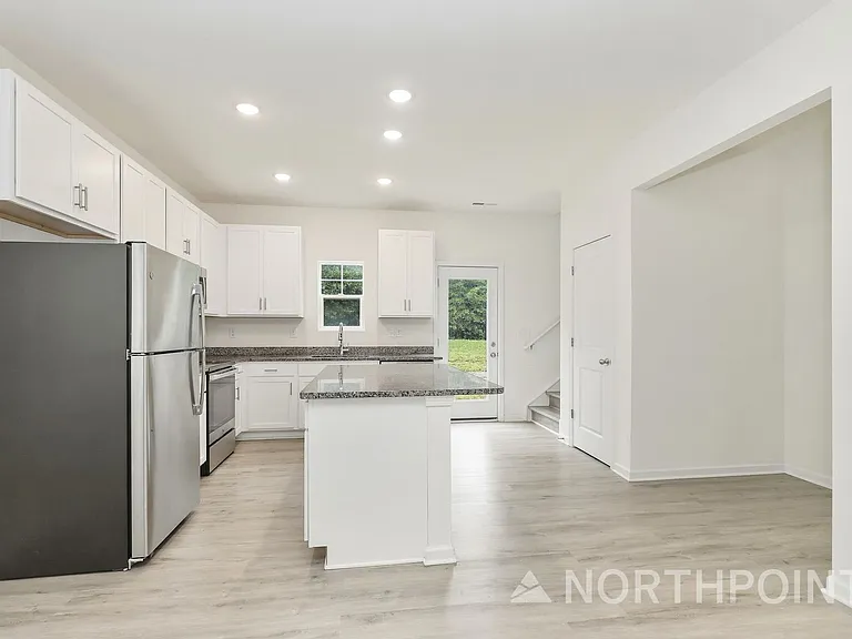 4105 Snyder Dr — Photo 7