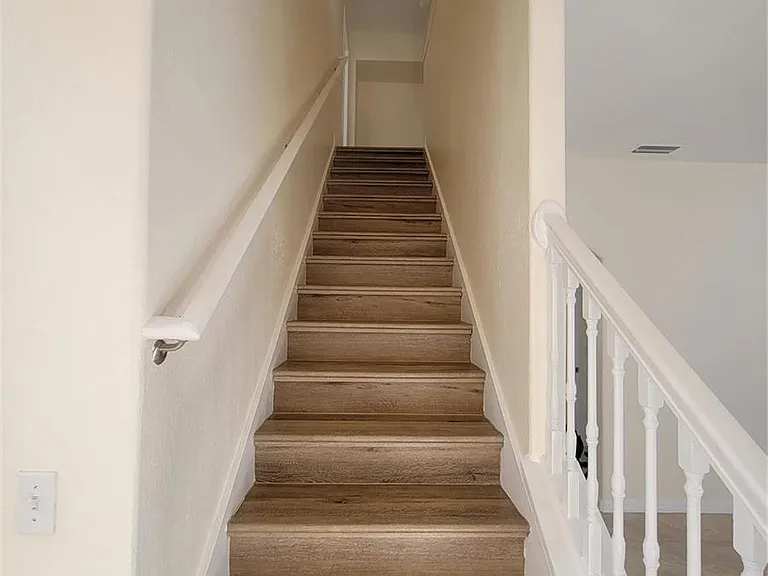 8448 Adele Rd — Photo 9