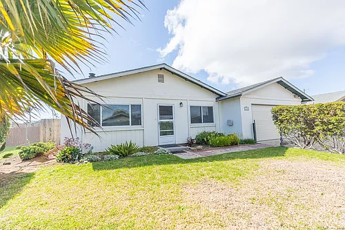 540 Carol Pl Photo 1