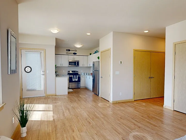 Deer Haven Apartments — Photo 43
