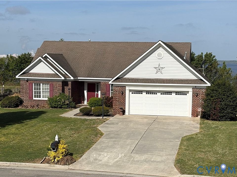1st image of 225 Lighthouse Pointe
