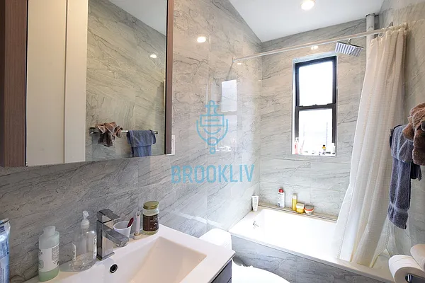 Rented by null | media 18